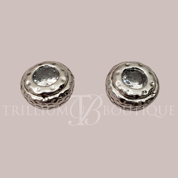 KATE SPADE Bezel CZ Elegant Edge Hammered Round Stud Earrings Clear Silver NWT - Picture 4 of 5